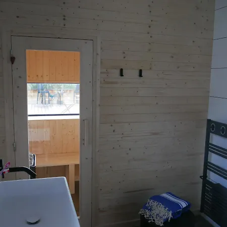 Maison Houx 3* Dominois